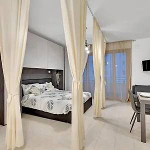 private-parking-terrace10-min-to-linate-airport.italymilanhotels.net/